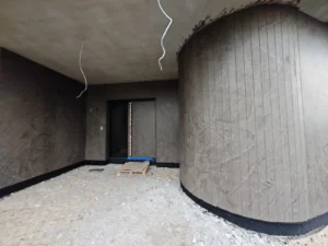 Zdjecie Ukladanie Plyt Wielkoformatowych Leszno Wejscie Do Budynku 300x225